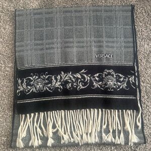 Versace wool patterned scarf